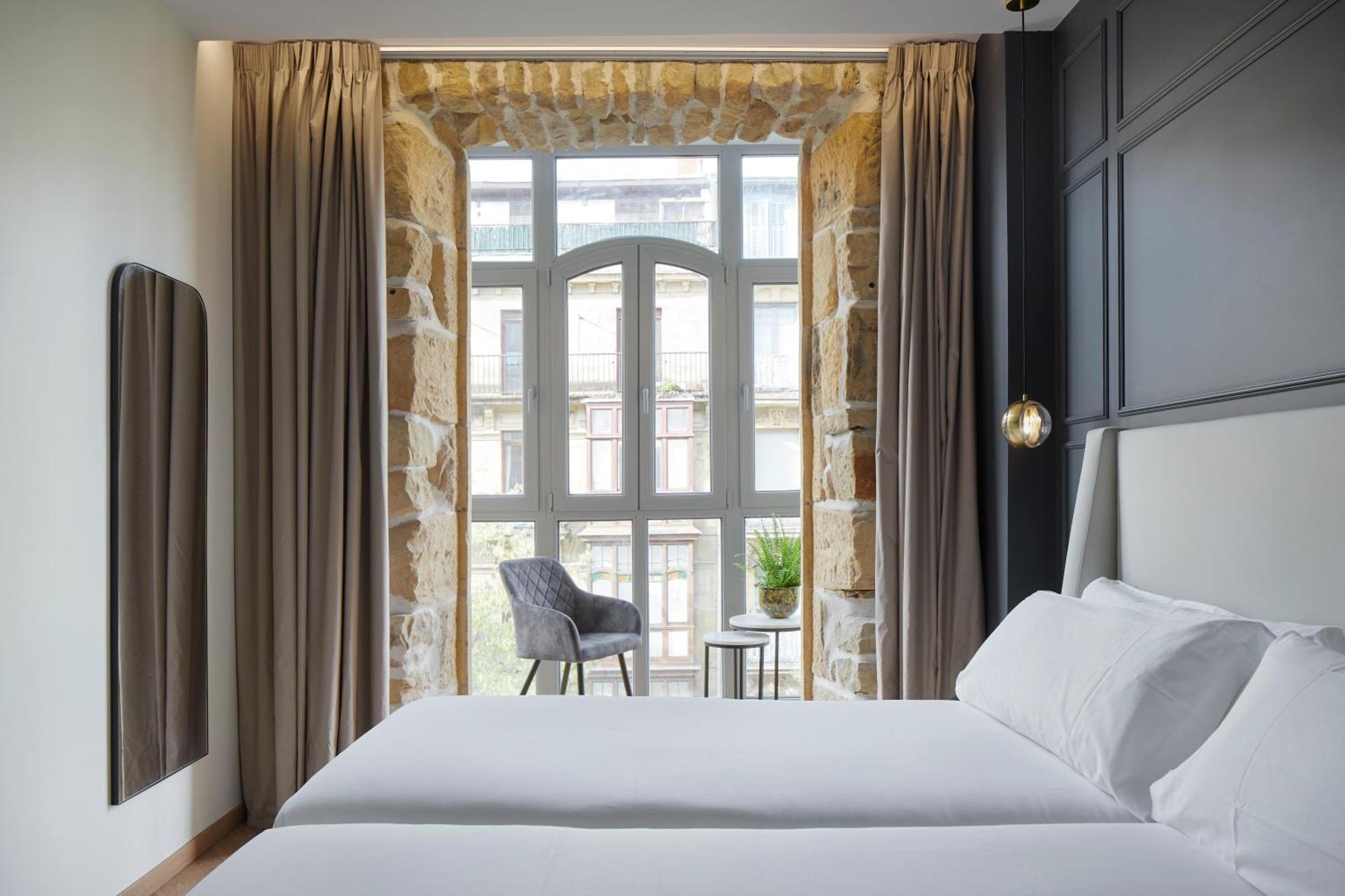 Hotel Arrizul Catedral San Sebastian Exterior photo